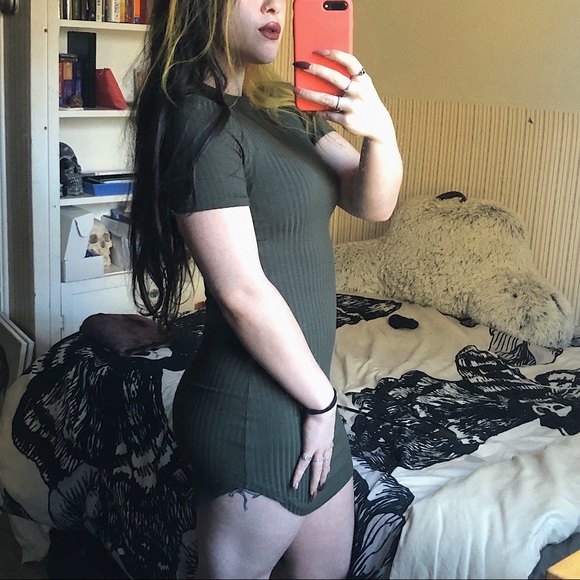 Iris Green Ribbed Bodycon Dress - Picture 3 of 7